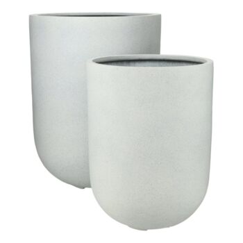 Runde lysegrå frostsikre krukker i glasfiber - SÆT