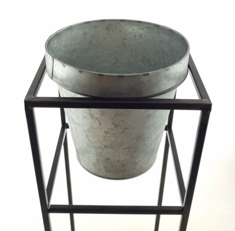 Piedestal med zink potte / Blomstertårn