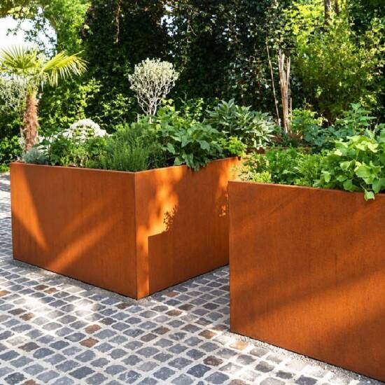 Firkantede eksklusive rust krukker - corten plantekummer / Med Bund