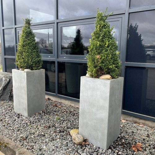 Høj krukke i glasfiber - 60cm eller 80cm - sort eller sandgrå - VANDTÆTTE