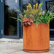 Stor Krukke i Corten / rust med hjul - H.60xØ.60 +H.75xØ.80 + H.90xØ.96